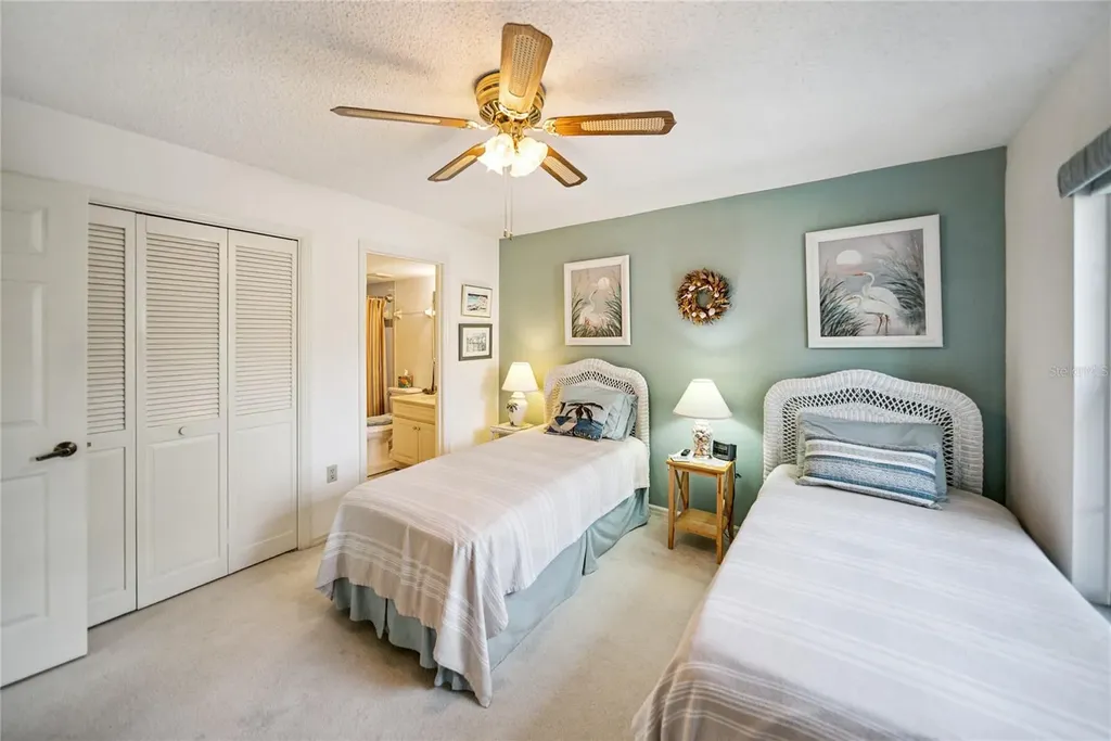 4406 Weybridge Sarasota FL 34235