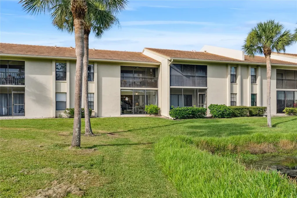 4406 Weybridge Sarasota FL 34235