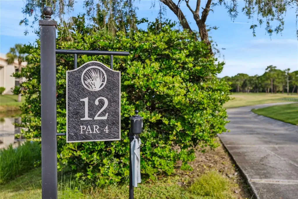 4406 Weybridge Sarasota FL 34235