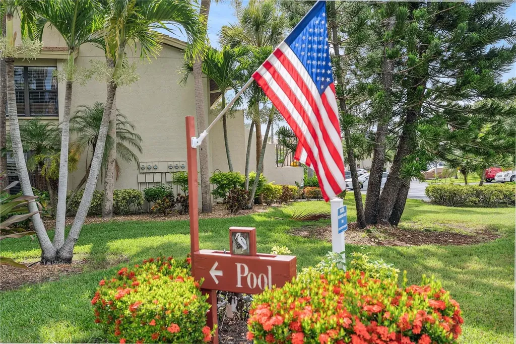 4406 Weybridge Sarasota FL 34235