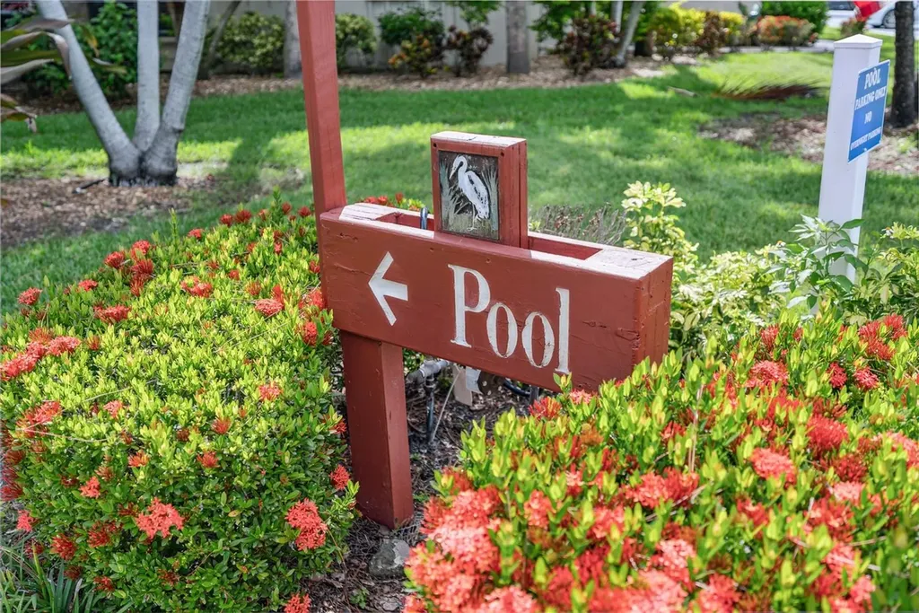4406 Weybridge Sarasota FL 34235