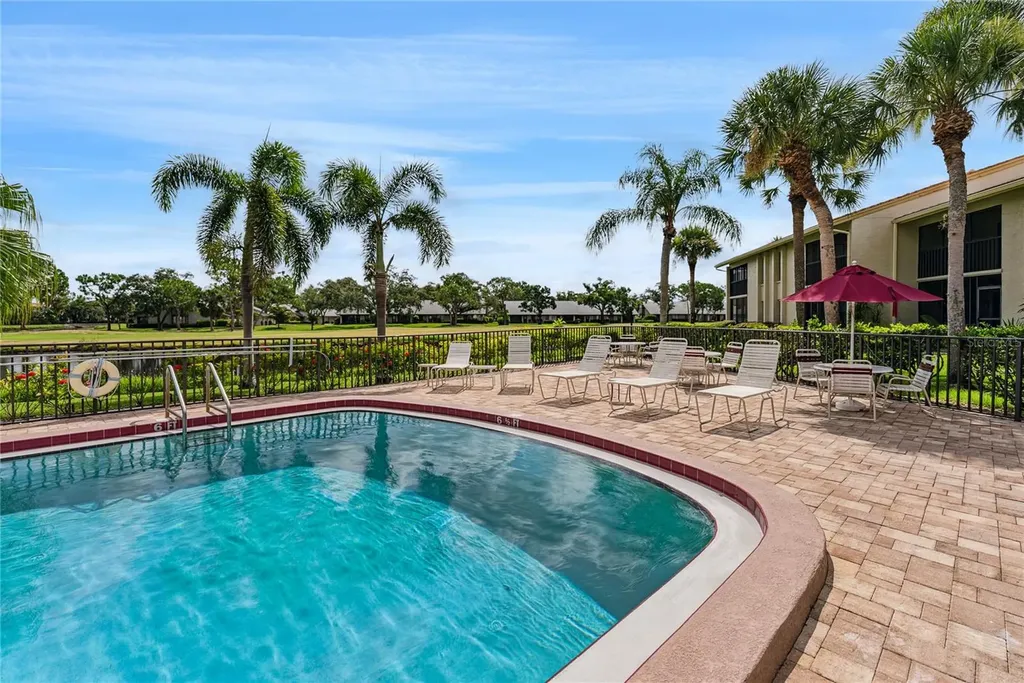 4406 Weybridge Sarasota FL 34235