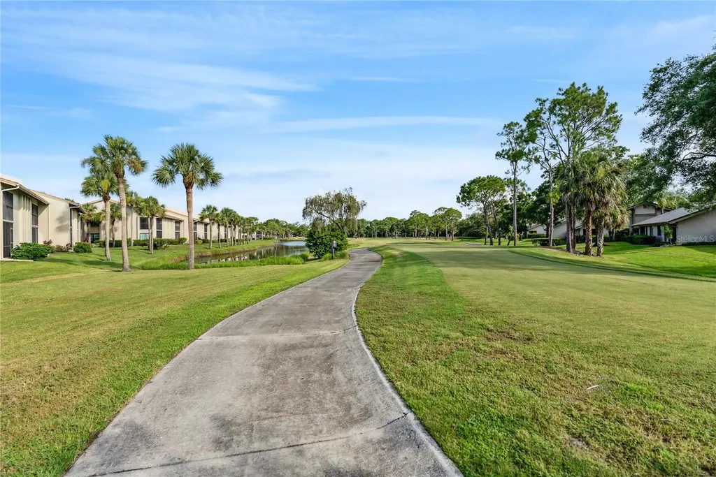 4406 Weybridge Sarasota FL 34235