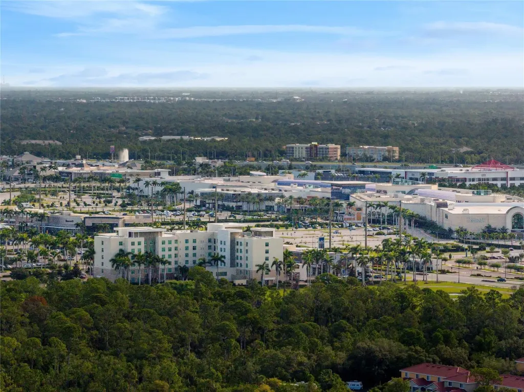 4406 Weybridge Sarasota FL 34235