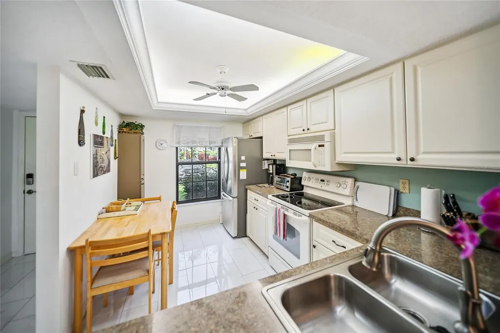 4406 Weybridge Sarasota FL 34235