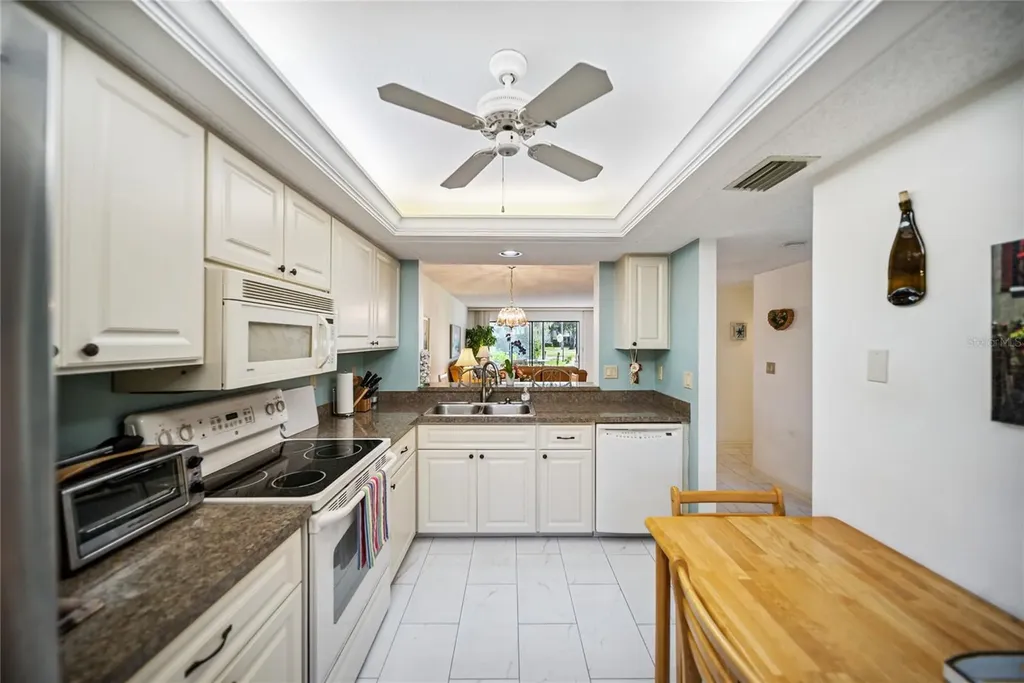 4406 Weybridge Sarasota FL 34235