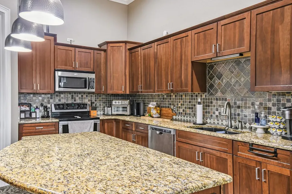 19315 Lake Pickett Road Orlando FL 32820