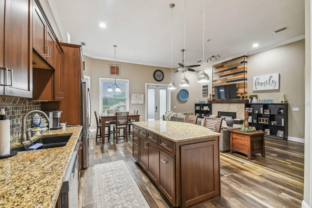 19315 Lake Pickett Road Orlando FL 32820