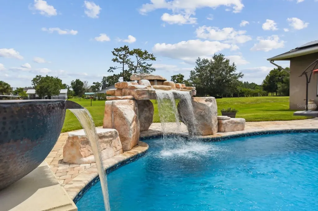 19315 Lake Pickett Road Orlando FL 32820