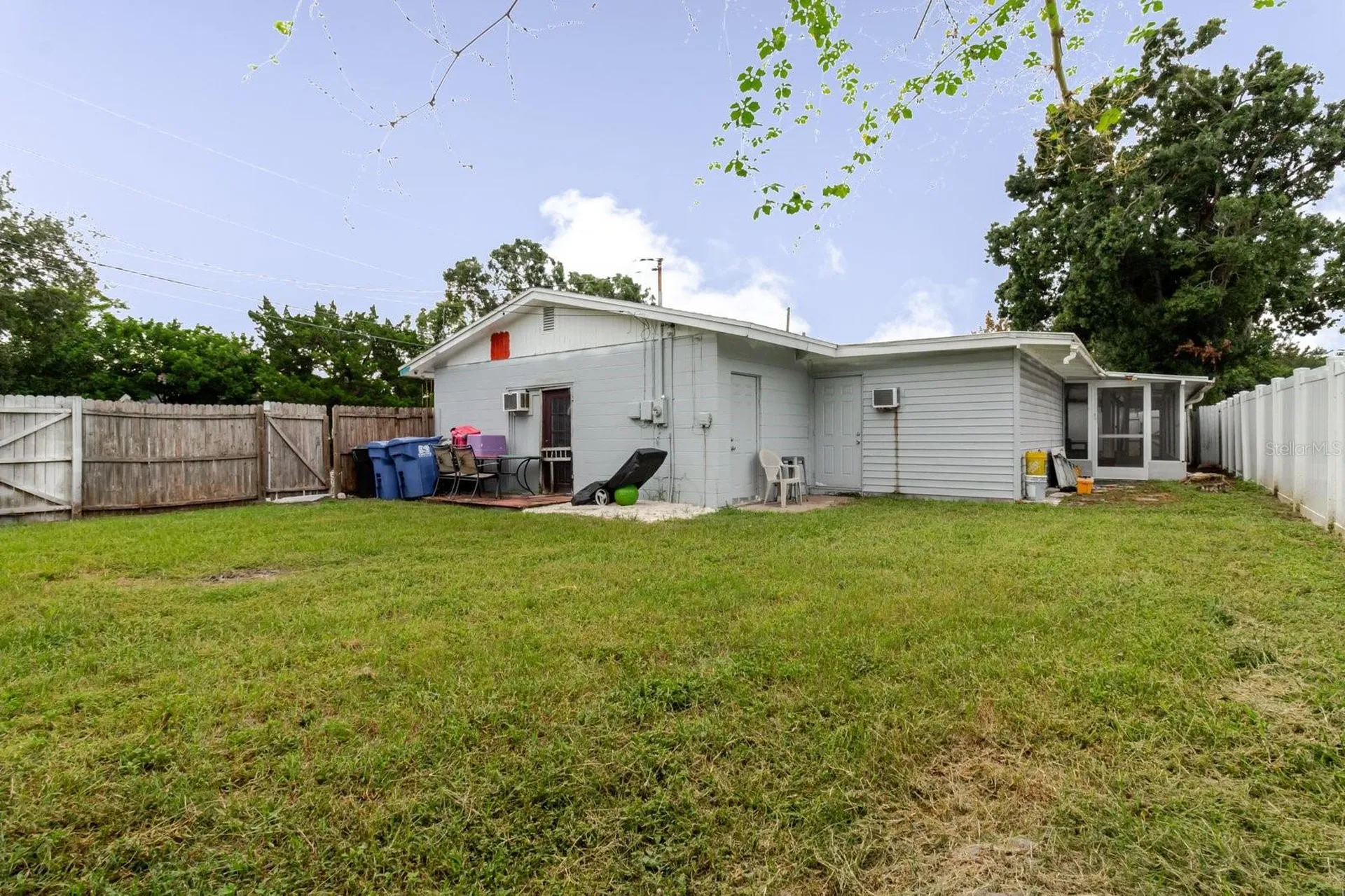 7200 8th Street N St Petersburg FL 33702