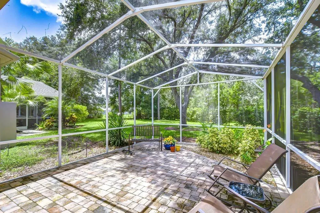 8005 Shaddock Place Land O Lakes FL 34637