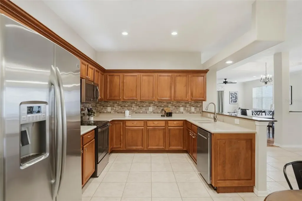 8005 Shaddock Place Land O Lakes FL 34637