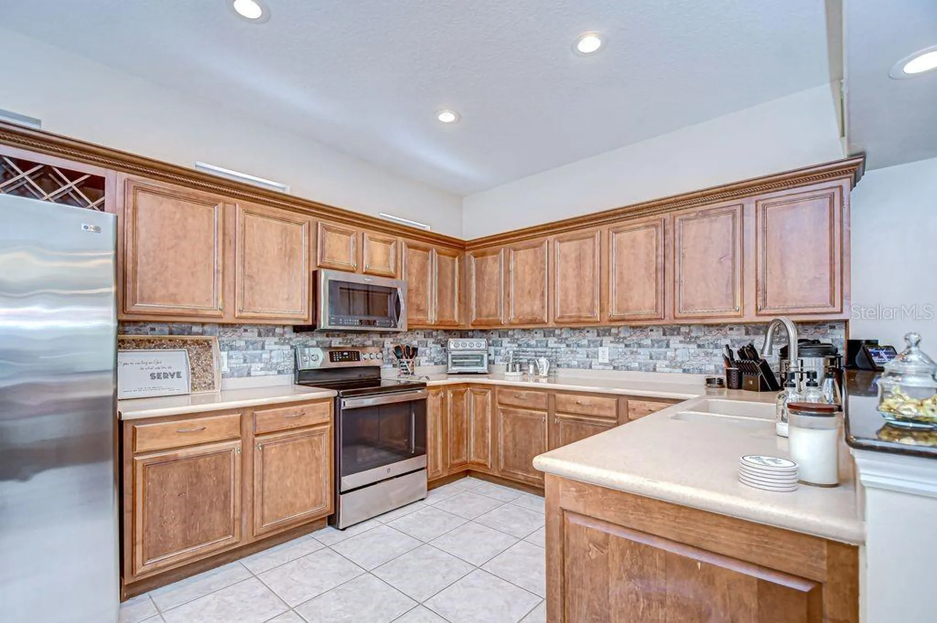8005 Shaddock Place Land O Lakes FL 34637