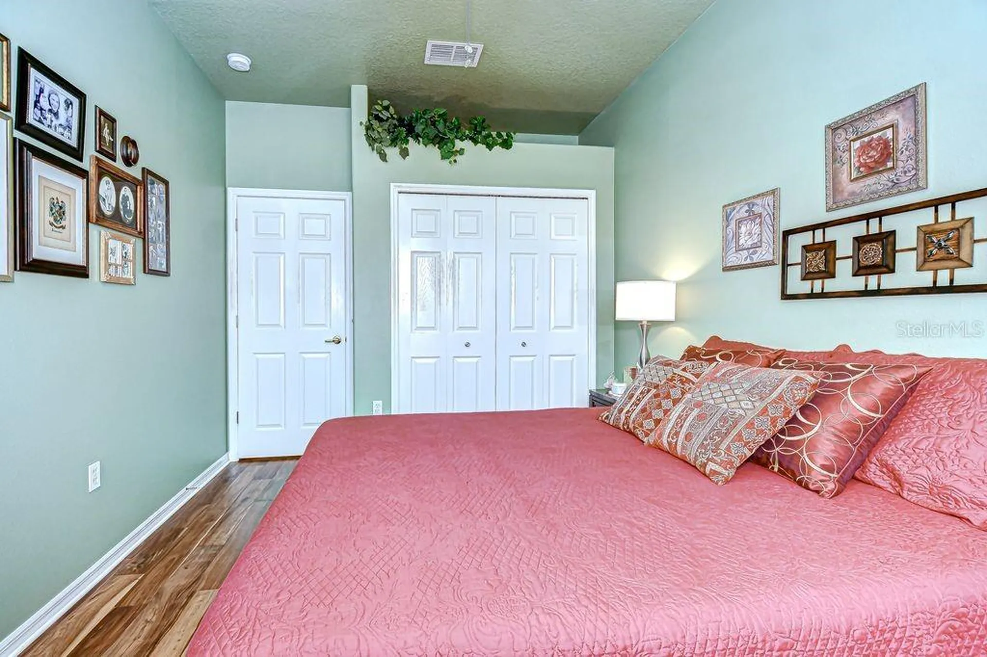 8005 Shaddock Place Land O Lakes FL 34637