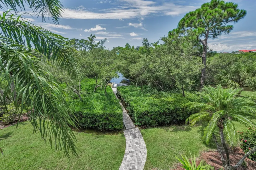 2103 N Pointe Alexis Drive Tarpon Springs FL 34689
