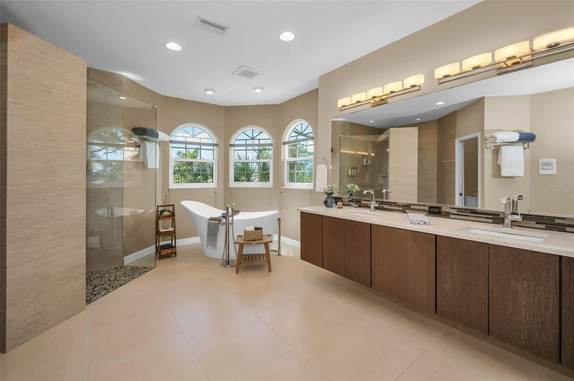 2103 N Pointe Alexis Drive Tarpon Springs FL 34689