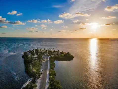 2103 N Pointe Alexis Drive Tarpon Springs FL 34689