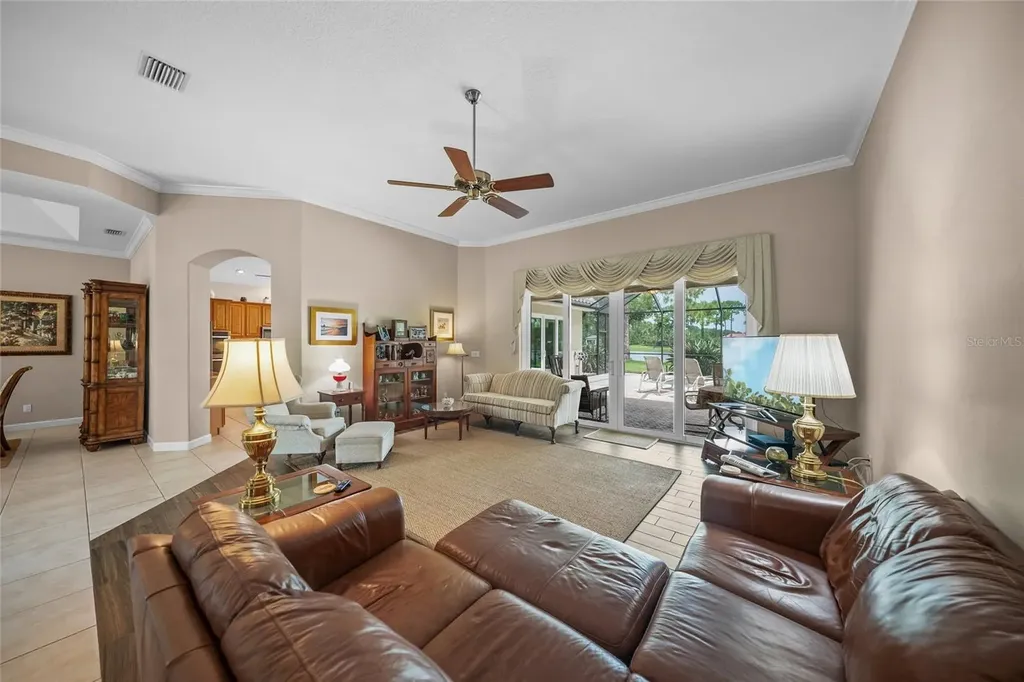 8305 Flagstaff Way Sarasota FL 34241