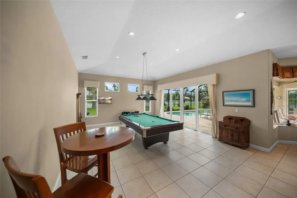 8305 Flagstaff Way Sarasota FL 34241