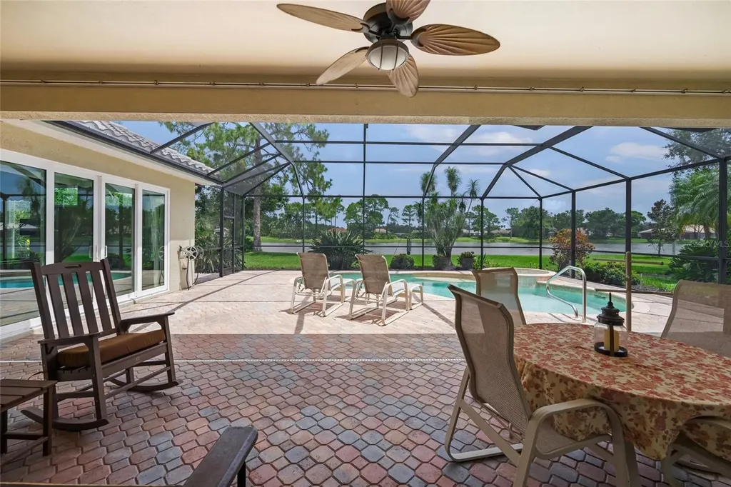 8305 Flagstaff Way Sarasota FL 34241