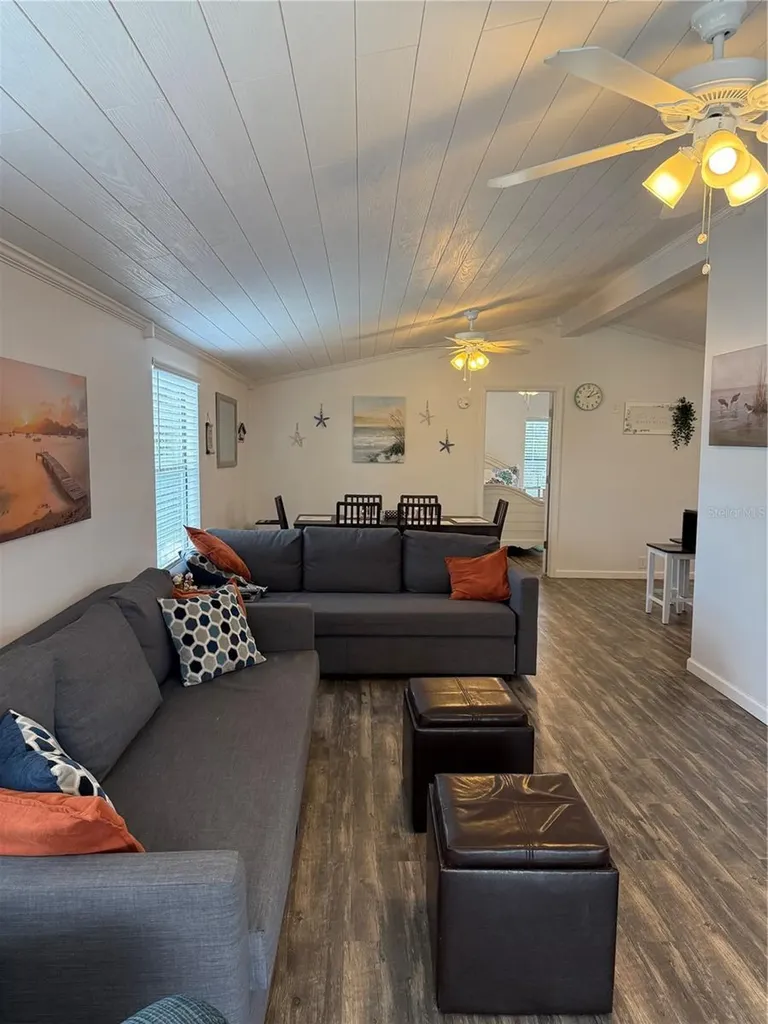 1712 NE King Street Steinhatchee FL 32359