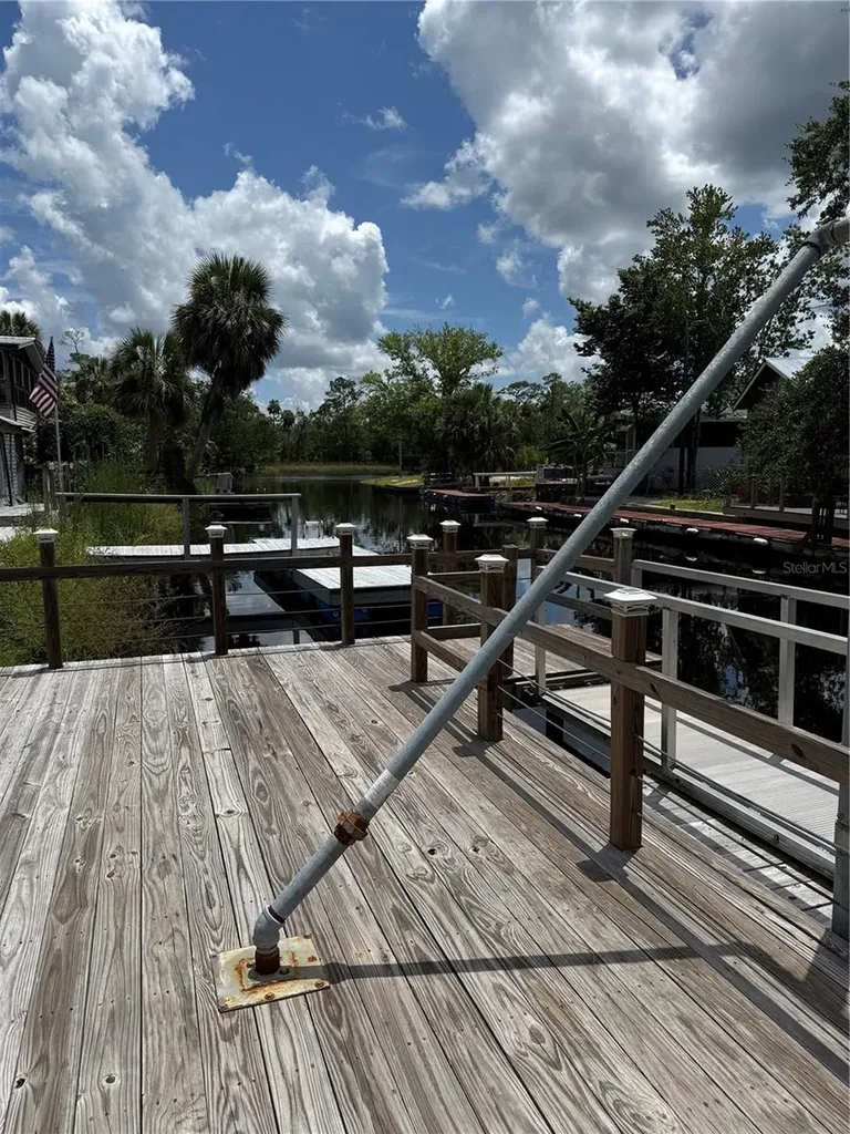 1712 NE King Street Steinhatchee FL 32359