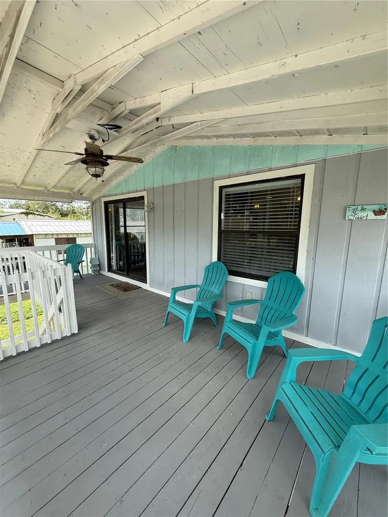 1712 NE King Street Steinhatchee FL 32359