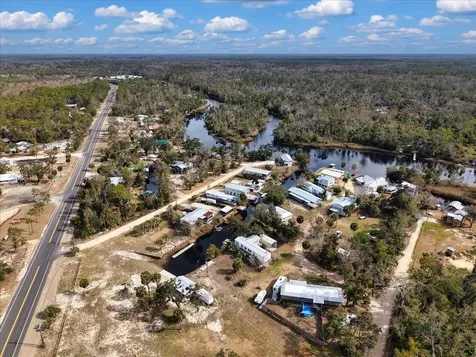 1712 NE King Street Steinhatchee FL 32359
