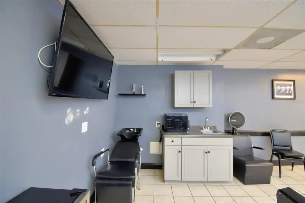 128 E Orange Avenue Lake Wales FL 33853