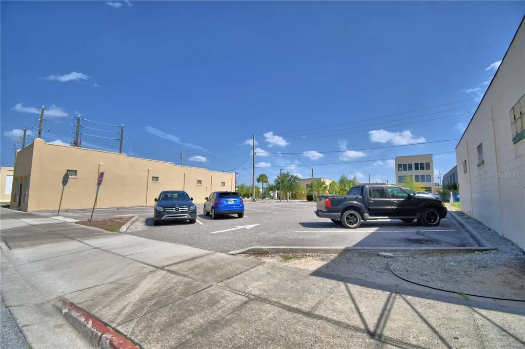 128 E Orange Avenue Lake Wales FL 33853