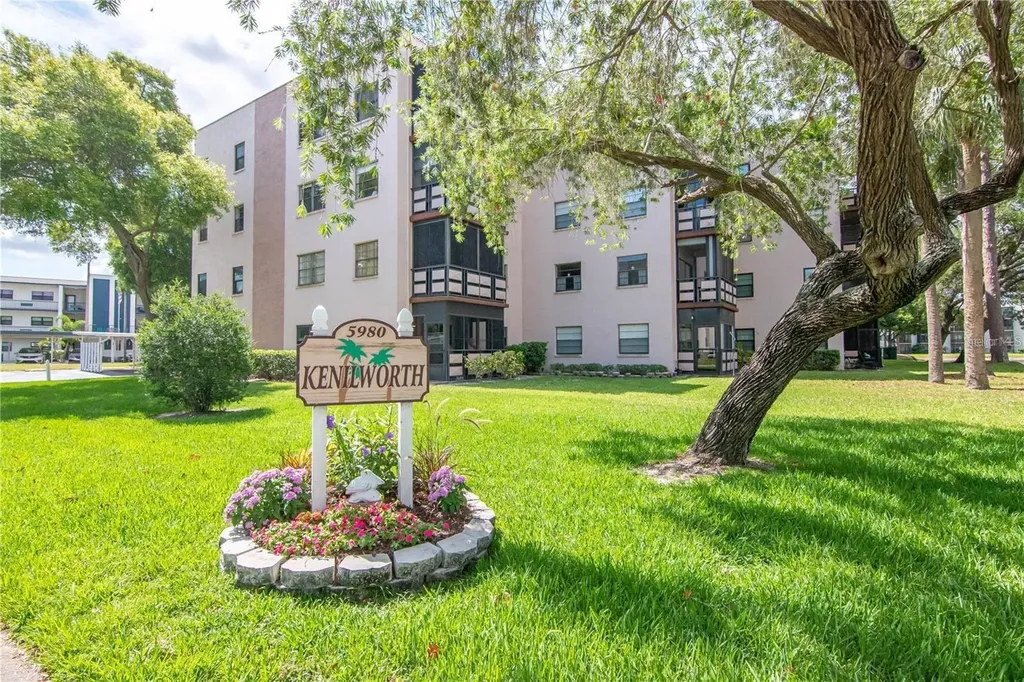 5980 80th Street N St Petersburg FL 33709