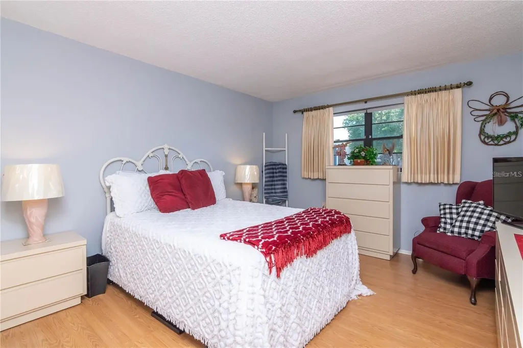 5980 80th Street N St Petersburg FL 33709