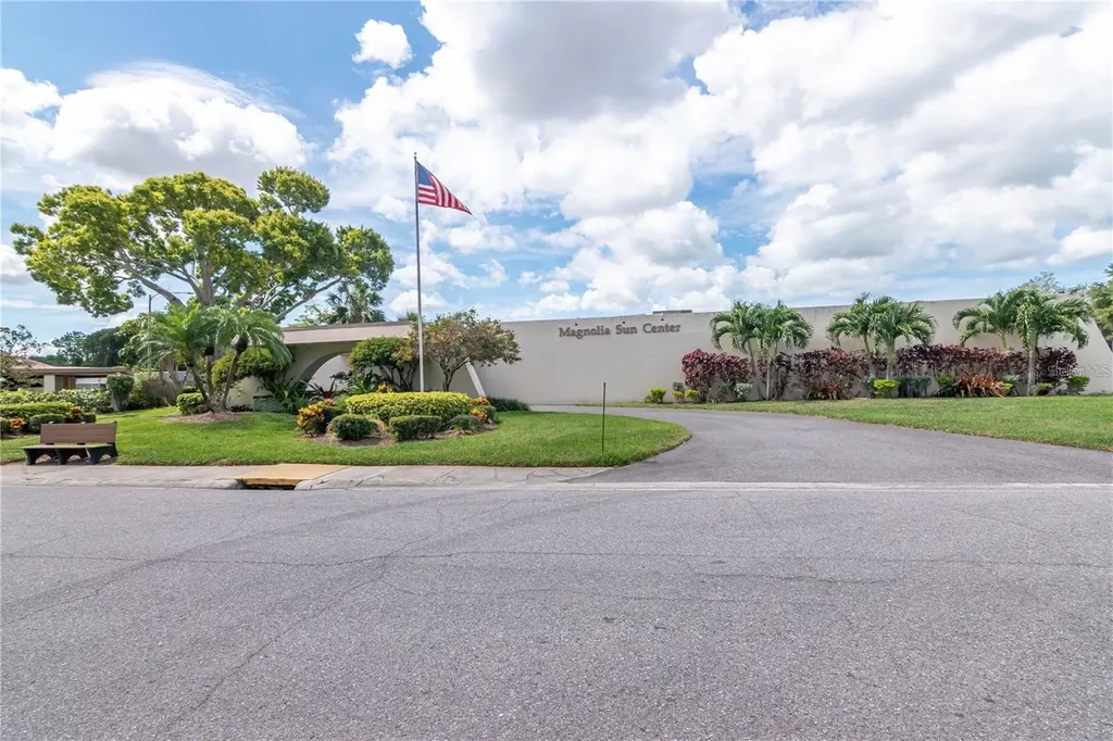 5980 80th Street N St Petersburg FL 33709