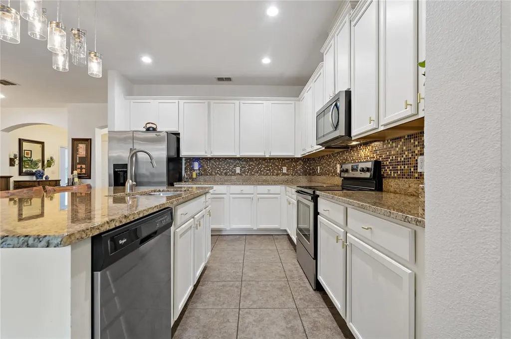 178 Magneta Loop Auburndale FL 33823