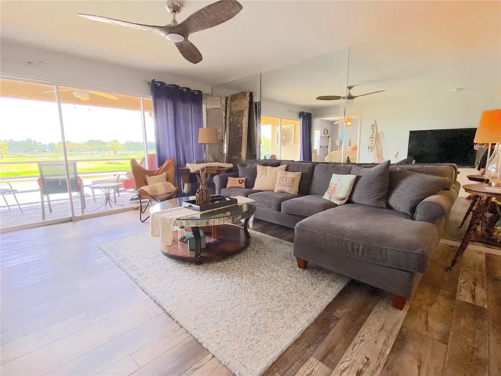 7041 W Country Club Drive N Sarasota FL 34243