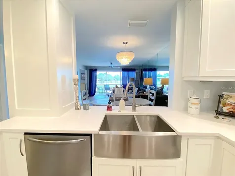 7041 W Country Club Drive N Sarasota FL 34243