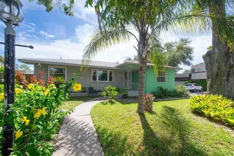 125 49th Street N St Petersburg FL 33710