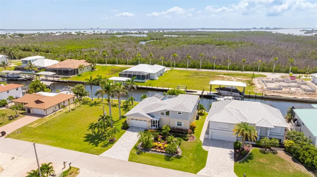 2372 Cherimoya Lane St James City FL 33956