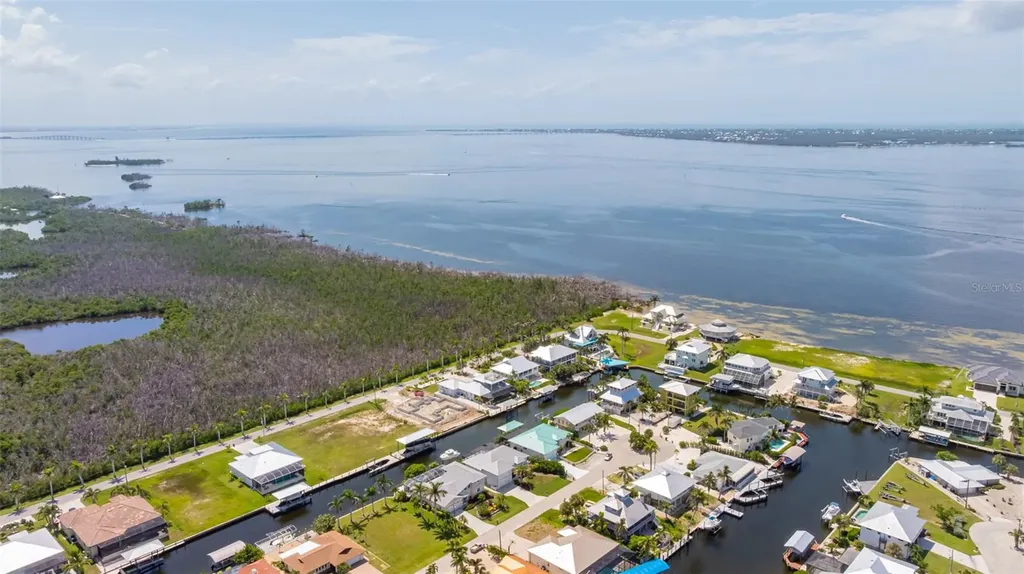 2372 Cherimoya Lane St James City FL 33956