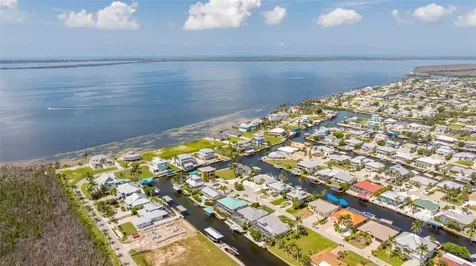 2372 Cherimoya Lane St James City FL 33956