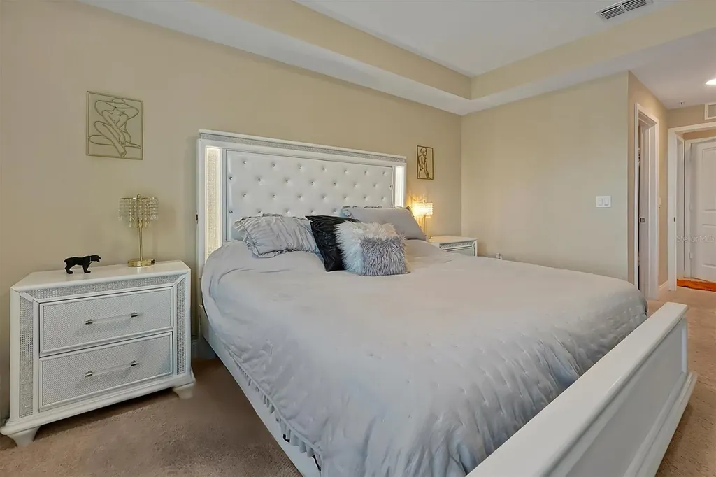 7565 Laureate Boulevard Orlando FL 32827