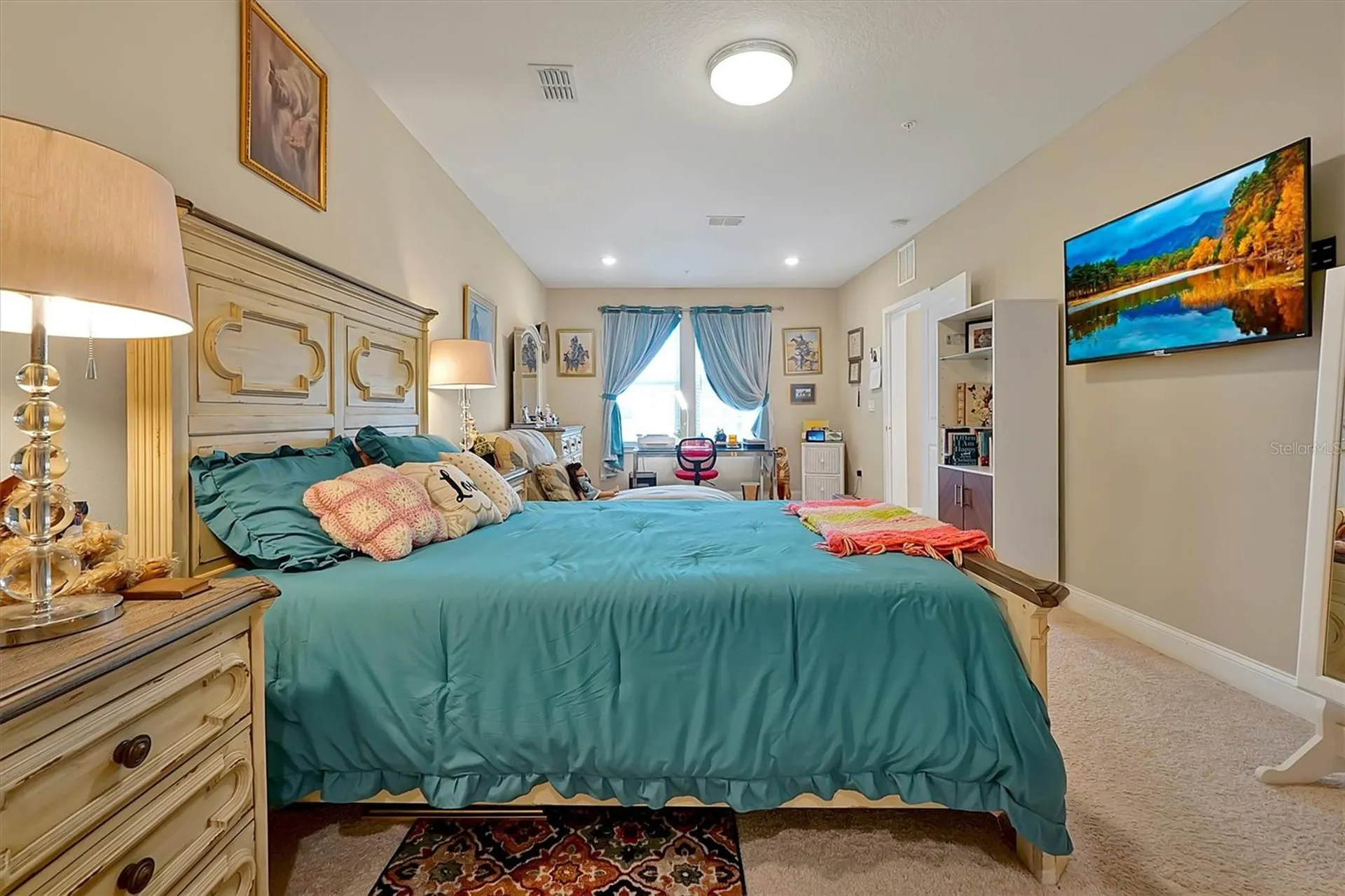 7565 Laureate Boulevard Orlando FL 32827