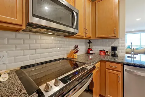 7565 Laureate Boulevard Orlando FL 32827