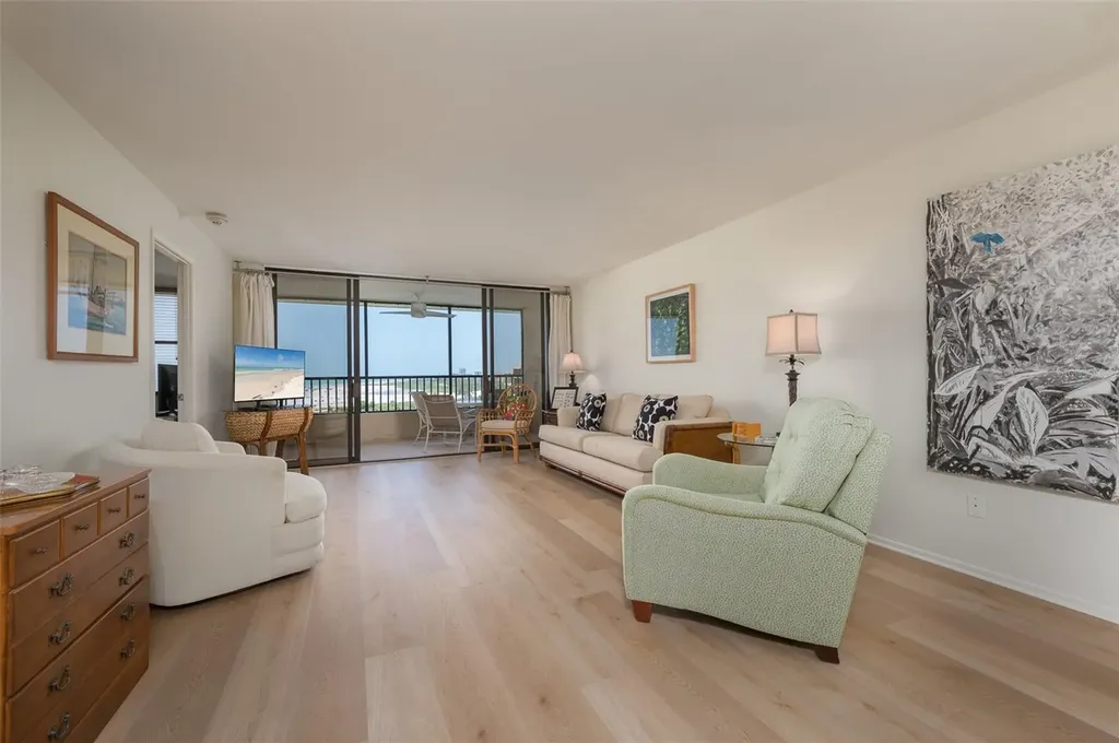5790 Midnight Pass Road Sarasota FL 34242