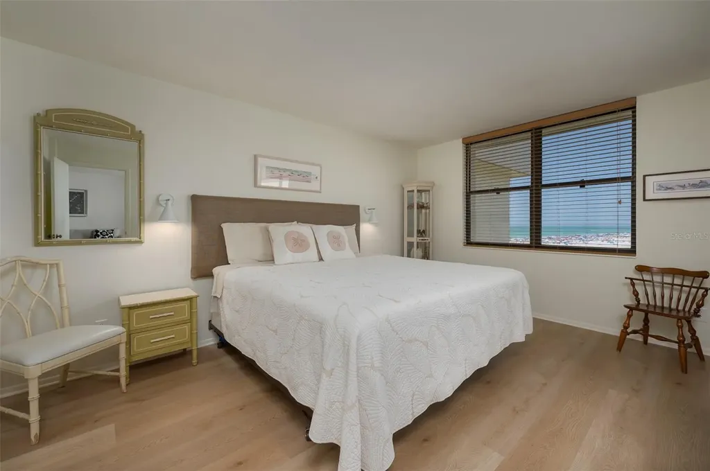 5790 Midnight Pass Road Sarasota FL 34242
