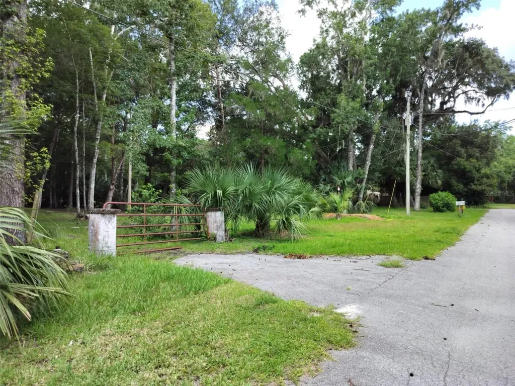 523 S Tuck Point Inverness FL 34450