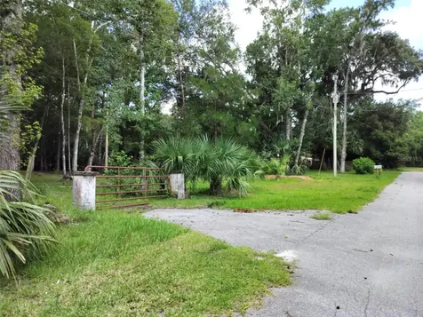 523 S Tuck Point Inverness FL 34450