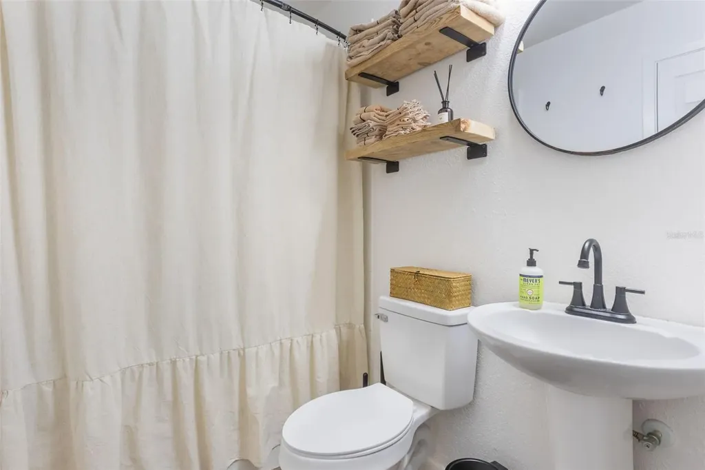 300 N Dixie Avenue Fruitland Park FL 34731