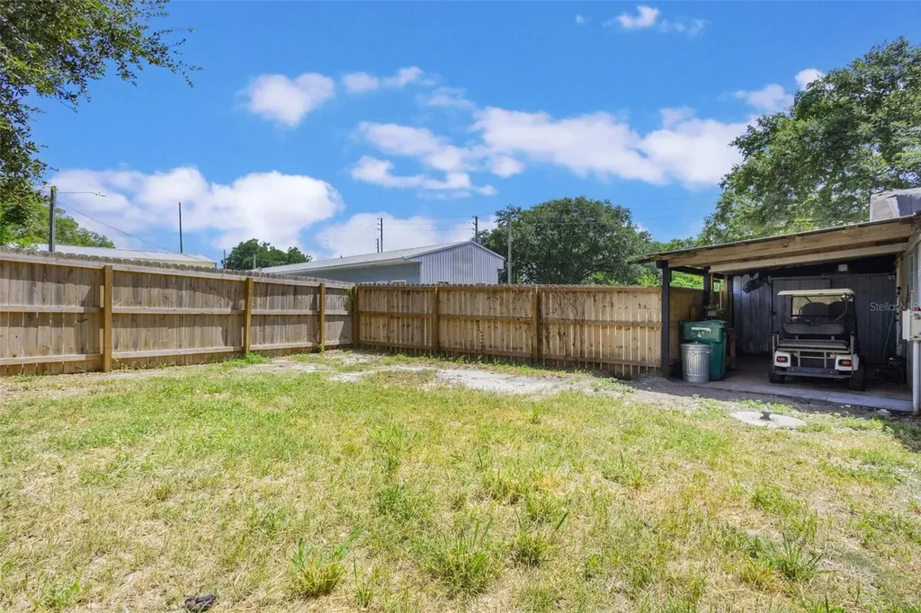300 N Dixie Avenue Fruitland Park FL 34731