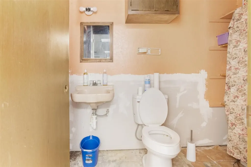 300 N Dixie Avenue Fruitland Park FL 34731